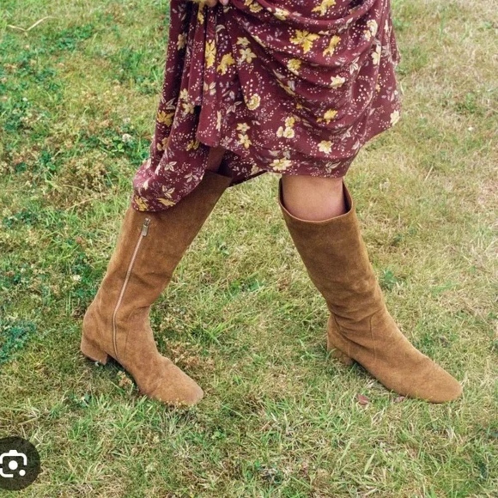 Doen Tan Heeled Boots